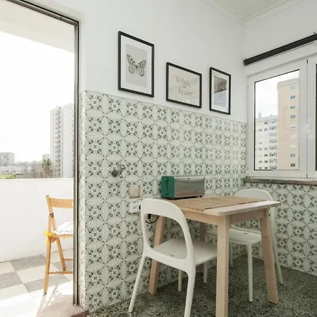 Apartman - Cost - Airport - Subway *