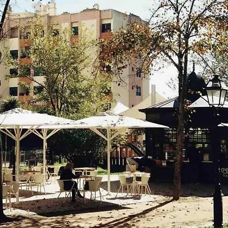 - Cost - Airport - Subway Апартаменты